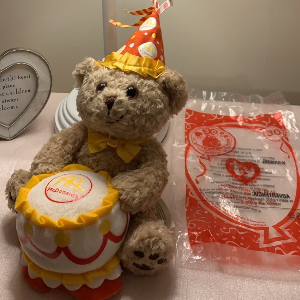 💕SOLD💕McDonald’s HappyMeal Birthday Bear